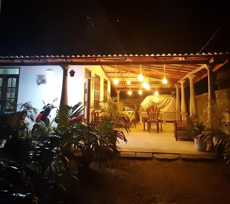 Talalla Mango House Buitenkant foto